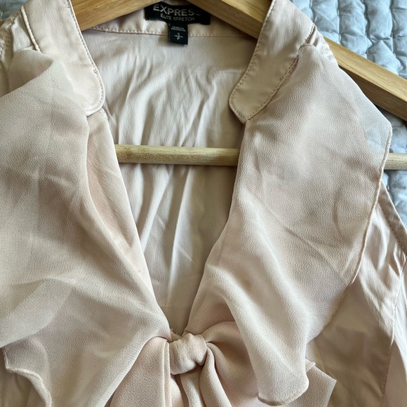 Express Blush Ruffle Front Blouse - Picture 3 of 4